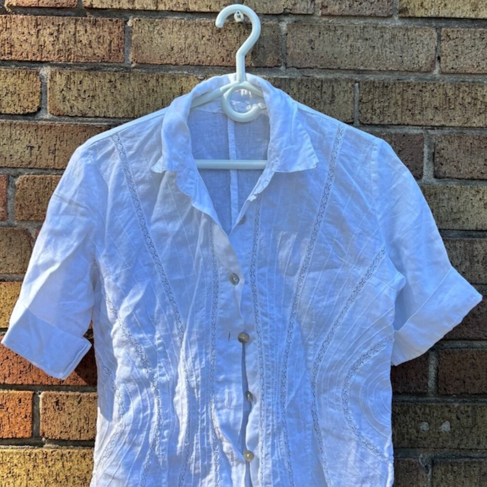 White Short-Sleeve Button-Down Blouse –100% Linen Made in Italy